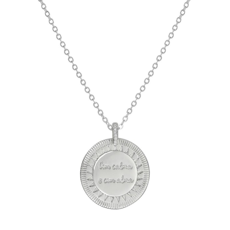 Colares Piuka | Colar Longo Medalha Vintage Com Calma E Com Alma Folheado Em Rodio Branco